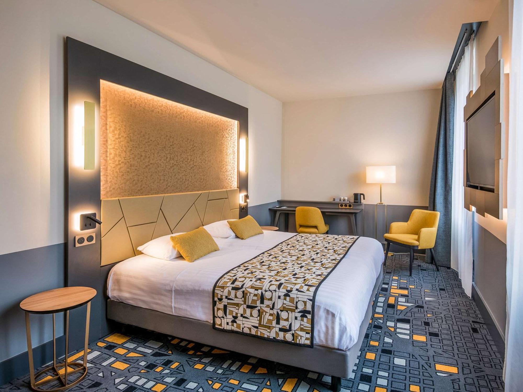 Hotel Mercure Rodez Cathedrale Ngoại thất bức ảnh