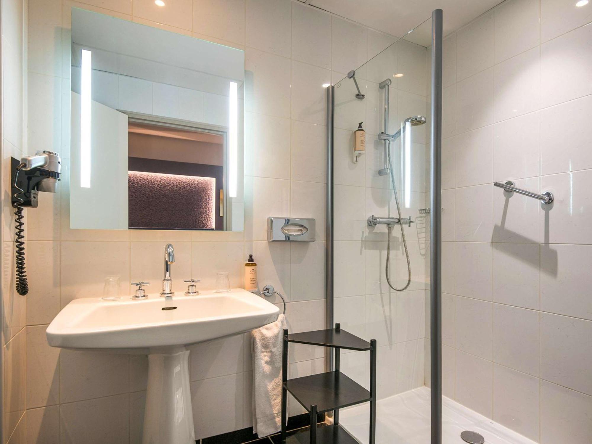 Hotel Mercure Rodez Cathedrale Ngoại thất bức ảnh